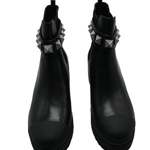 MICHAEL KORS Women’s GLENN Studded Leather Boots – Black | Size 10